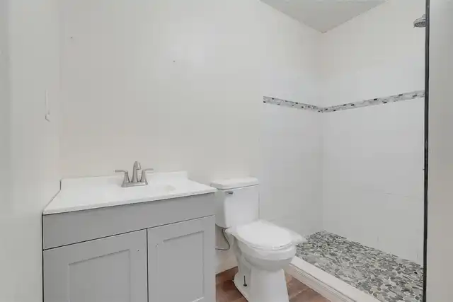 Listing Photo 25