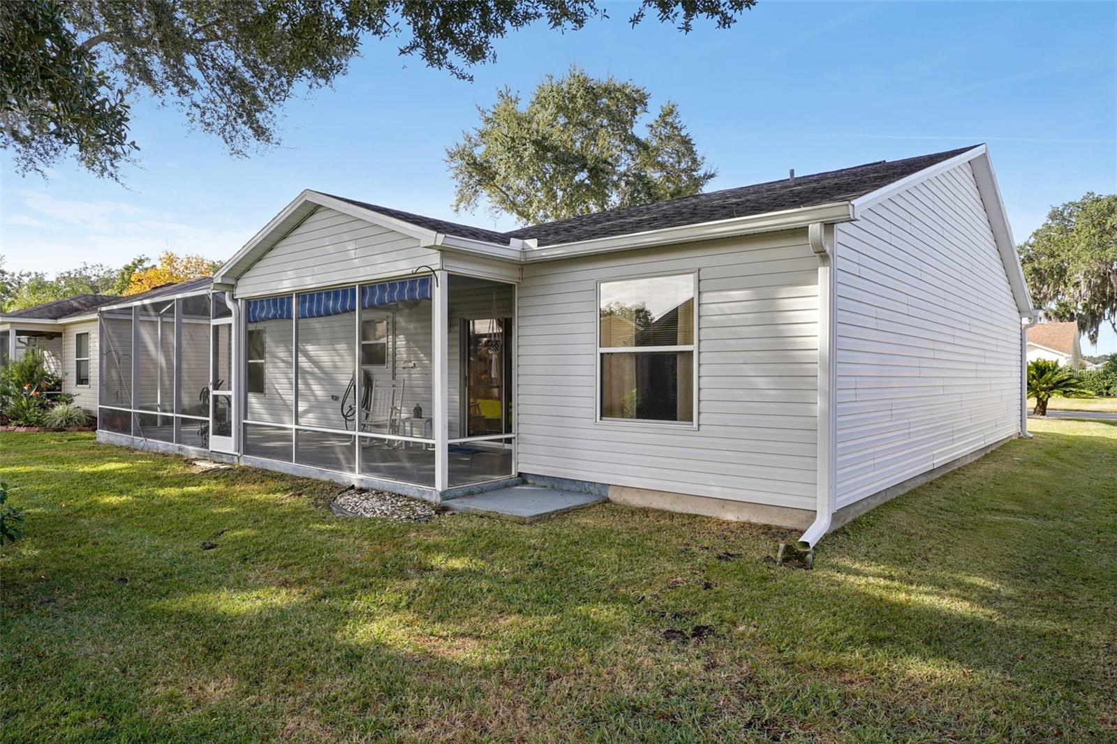 Listing Photo 12