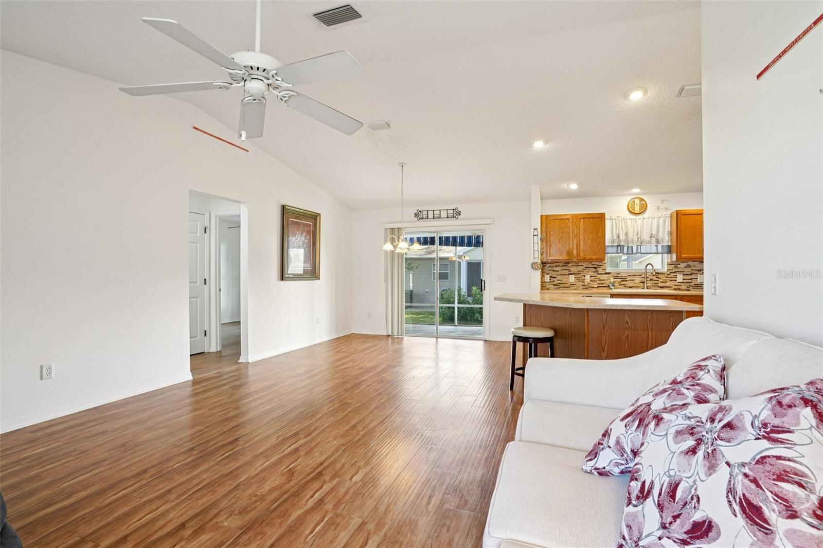 Listing Photo 16