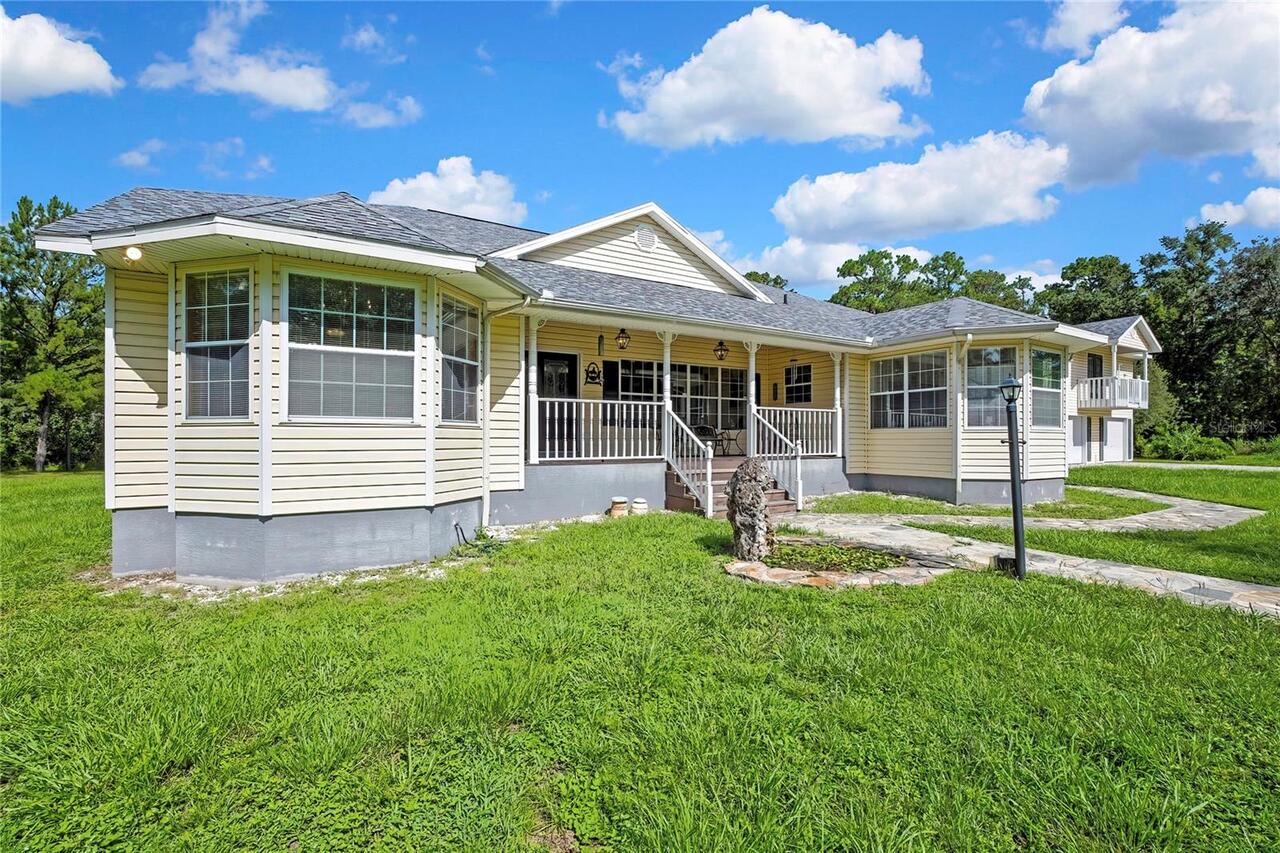 Listing Photo 12