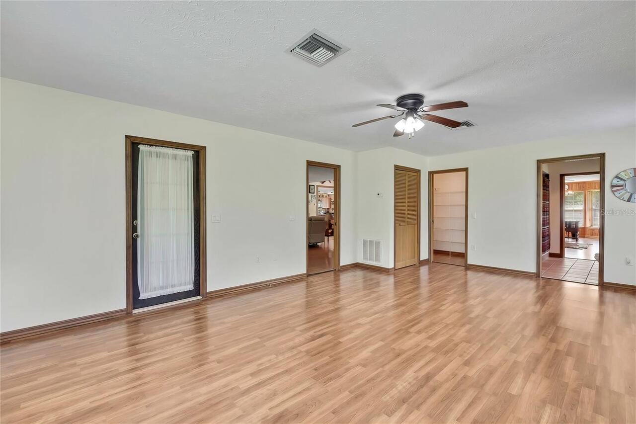 Listing Photo 41