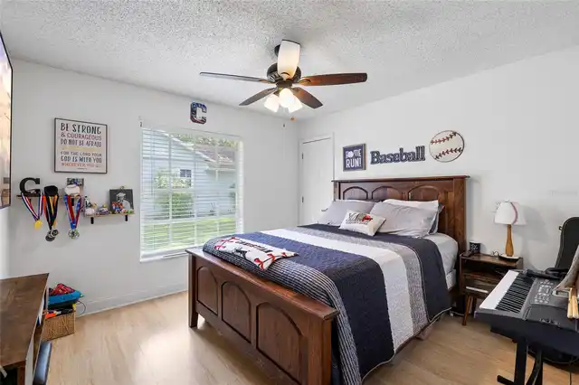 Listing Photo 14