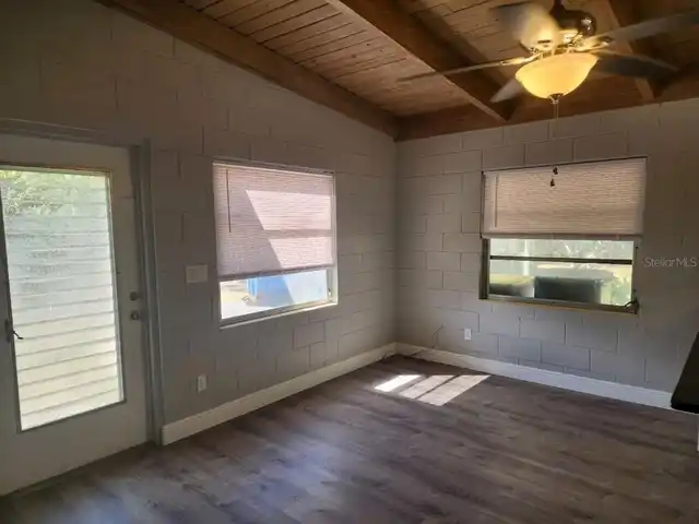 Listing Photo 7