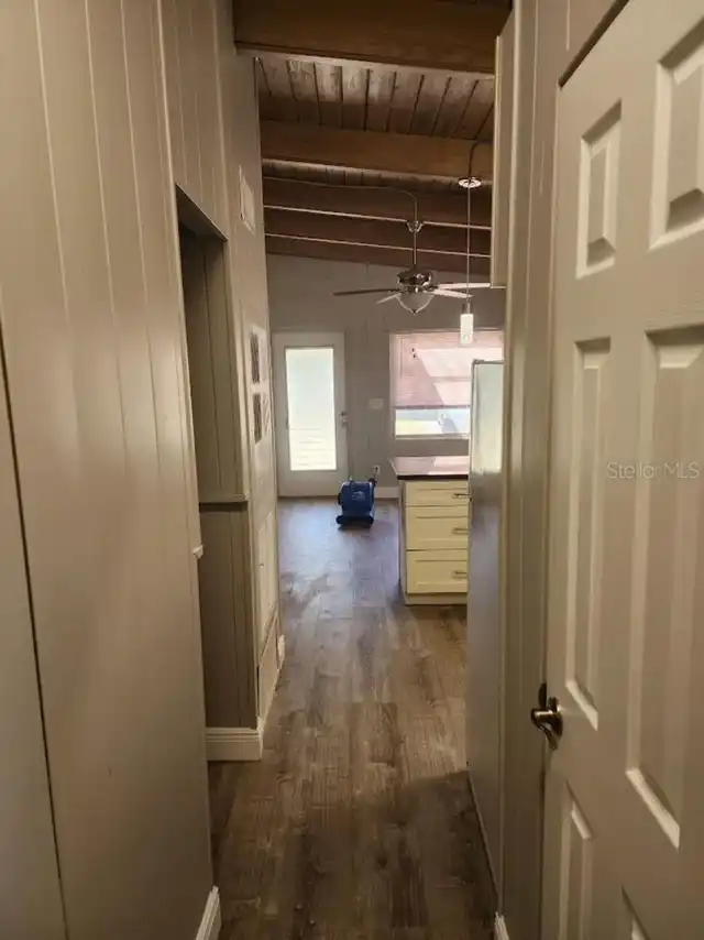 Listing Photo 11
