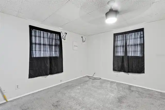Listing Photo 16