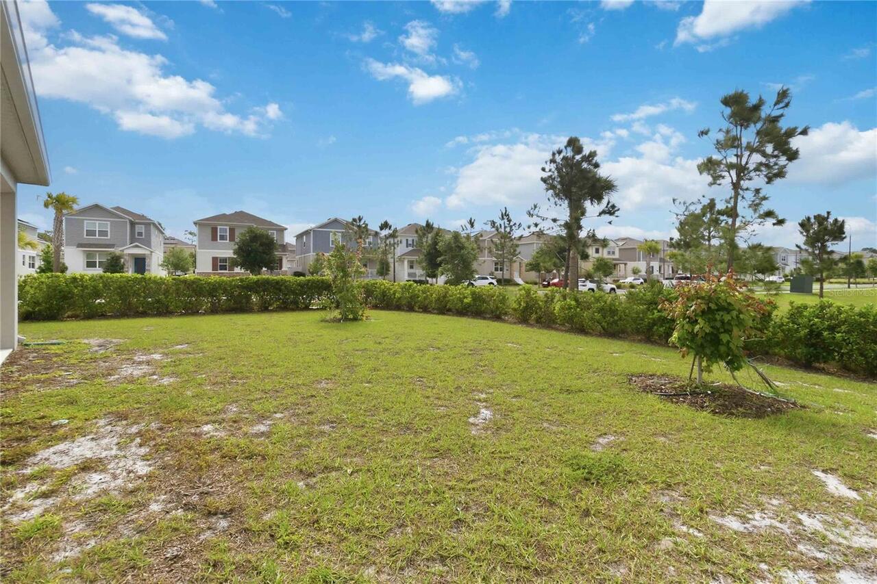 Listing Photo 11