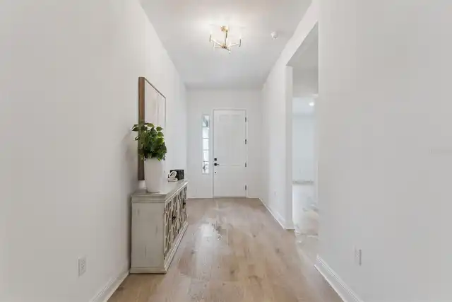 Listing Photo 6