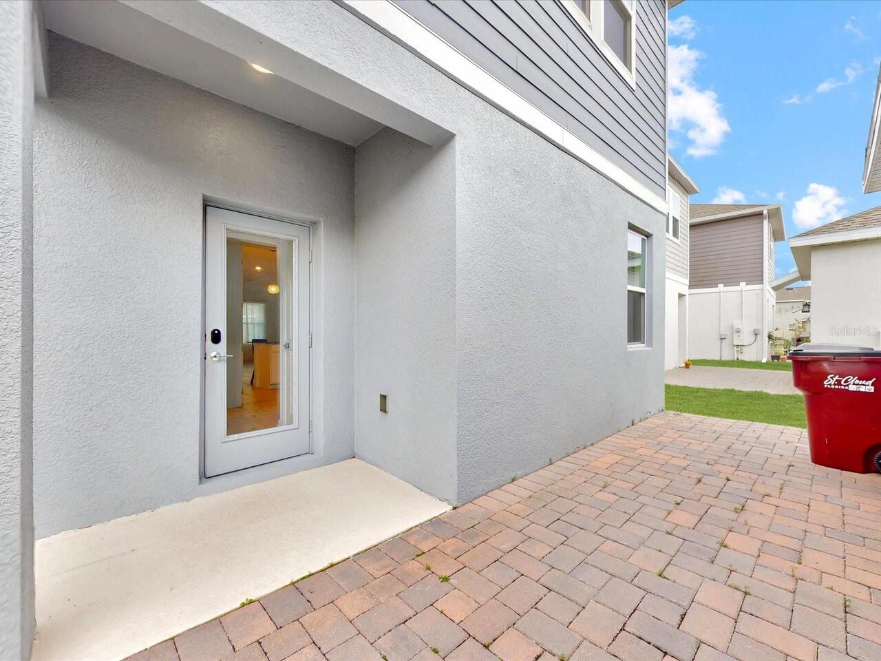 Listing Photo 17