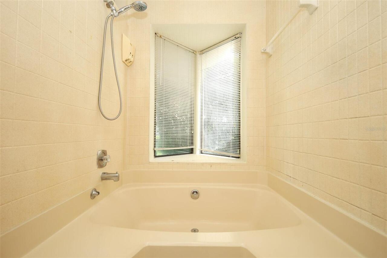 Listing Photo 24