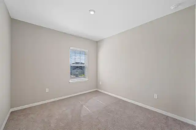 Listing Photo 34
