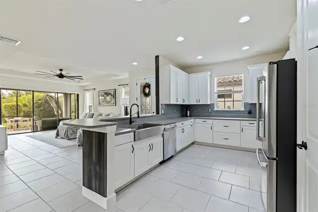 Listing Photo 16