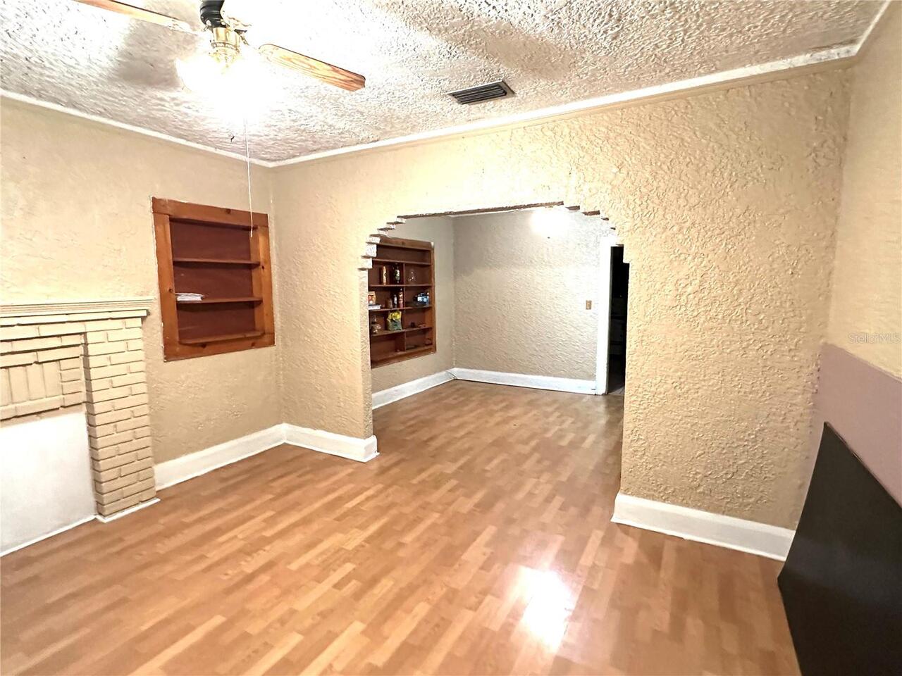 Listing Photo 16