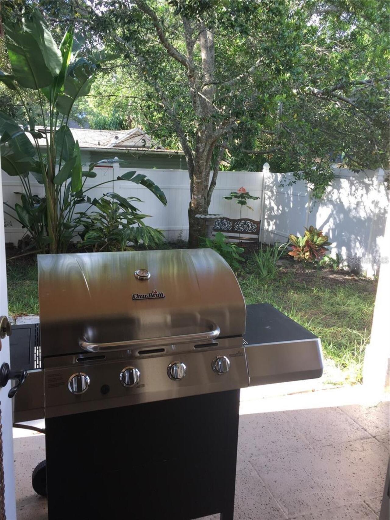 Listing Photo 6
