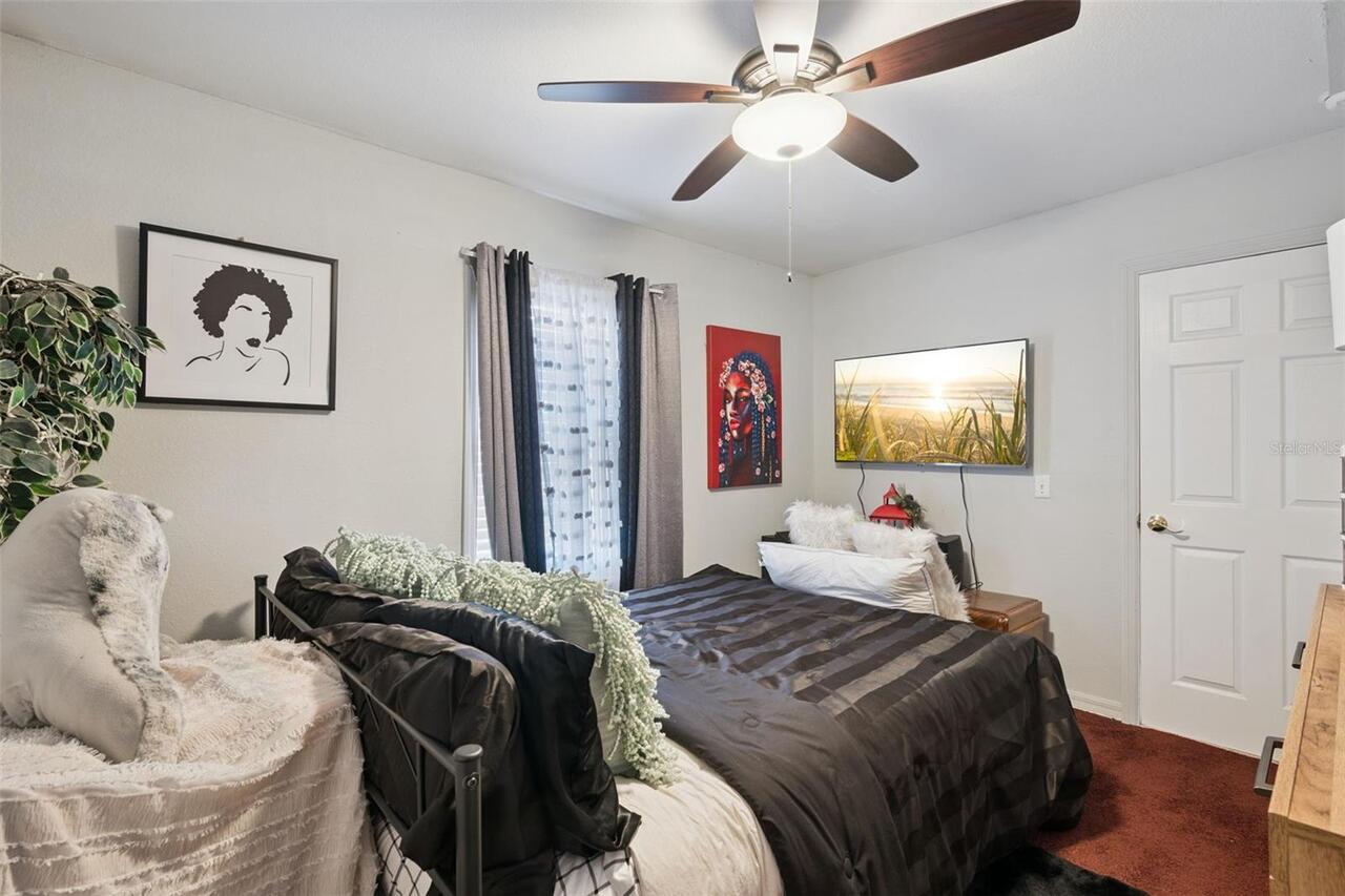 Listing Photo 11