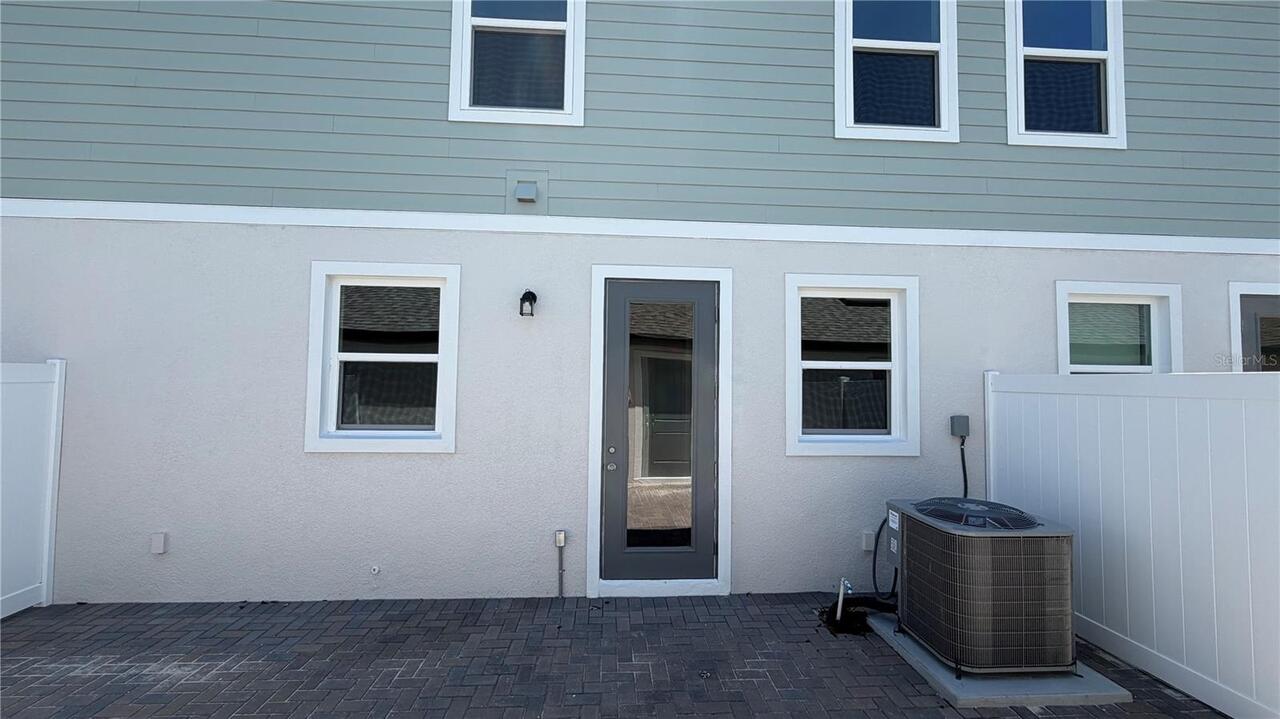 Listing Photo 19