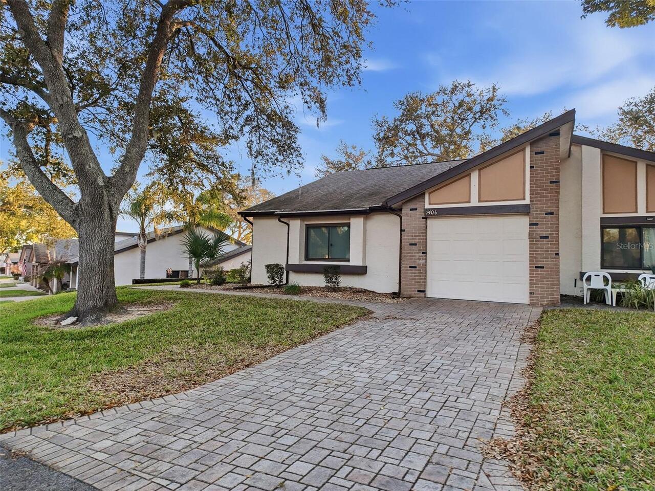 Listing Photo 11