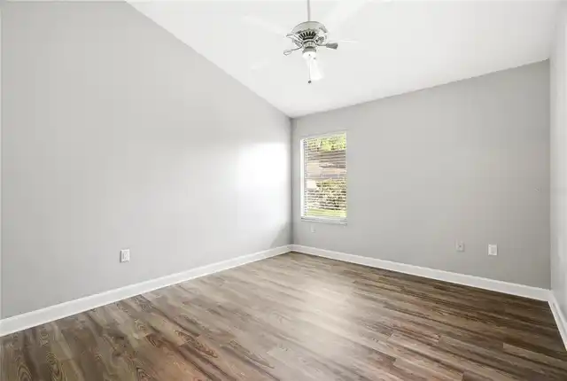 Listing Photo 28