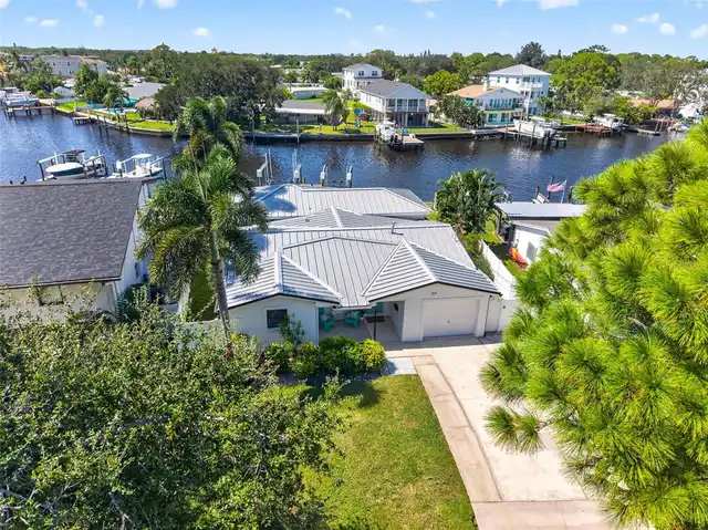 St Petersburg Real Estate