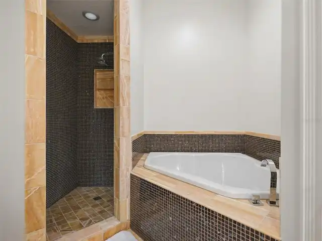 Listing Photo 23