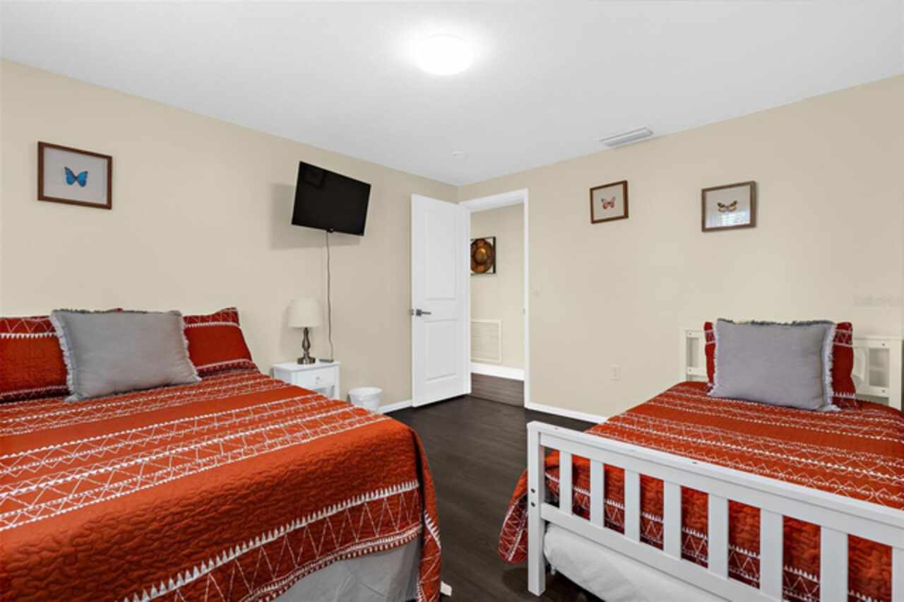 Listing Photo 29
