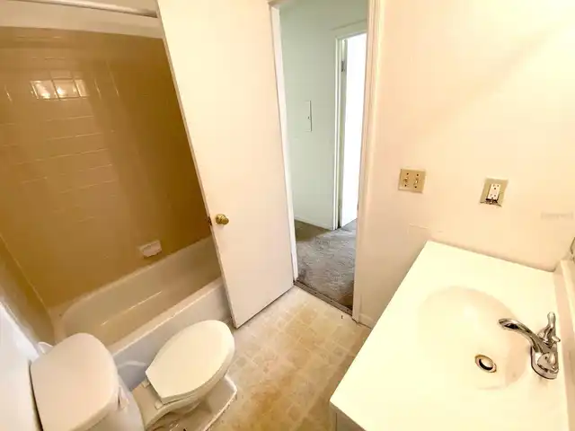 Listing Photo 18