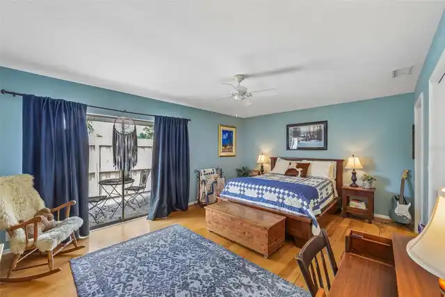 Listing Photo 9