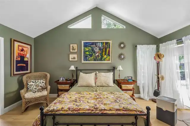 Listing Photo 15