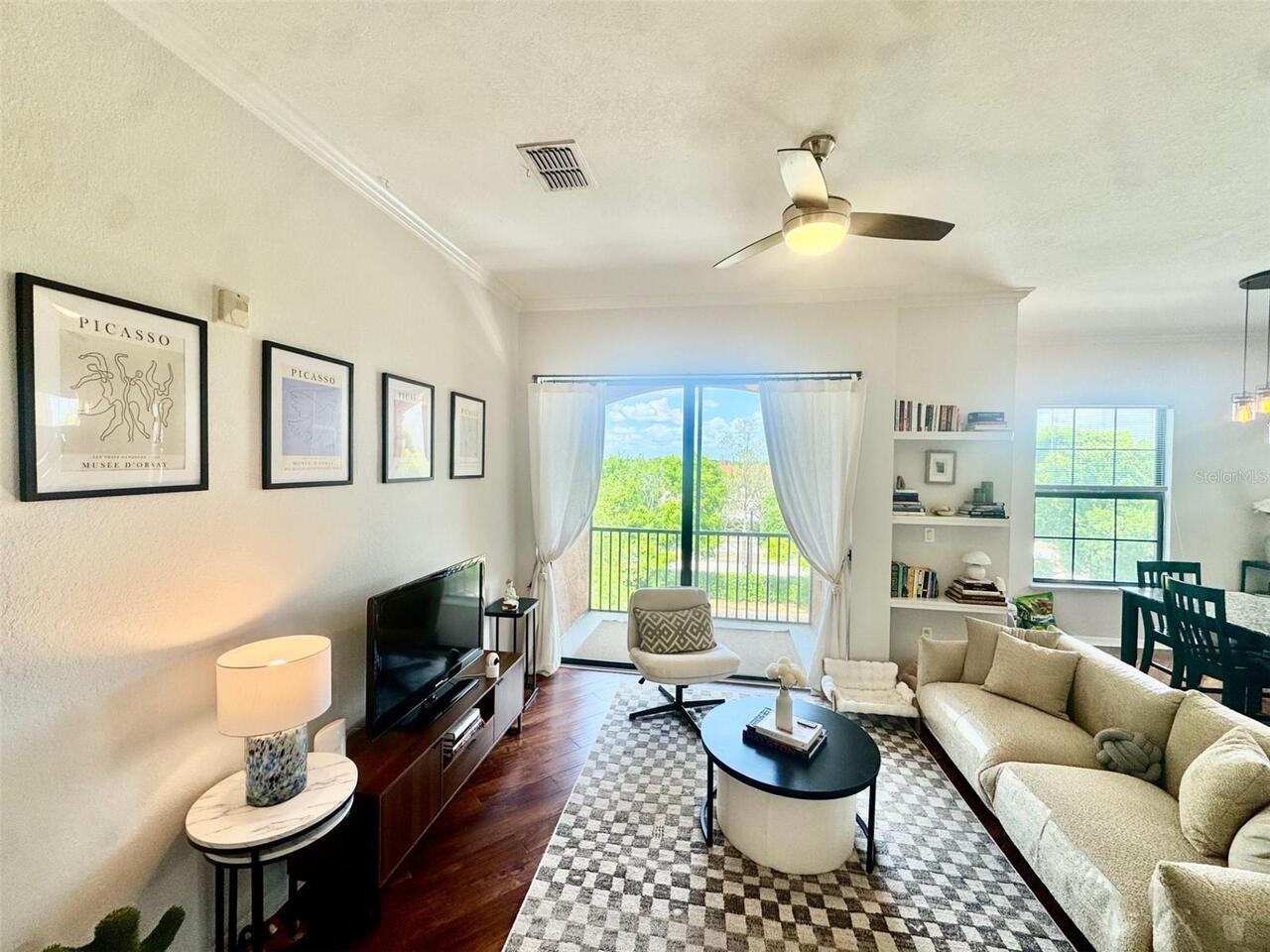 Listing Photo 8