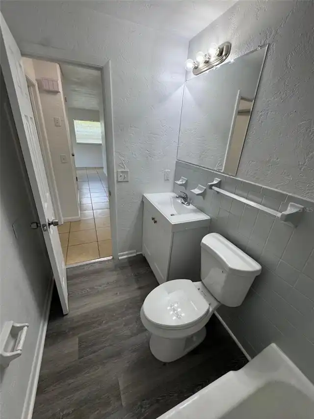 Listing Photo 11