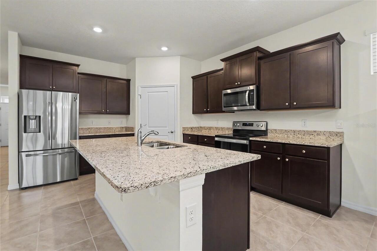 Listing Photo 16