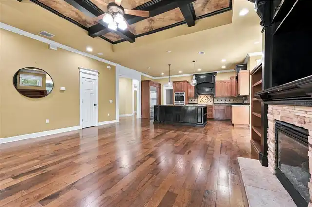 Listing Photo 18