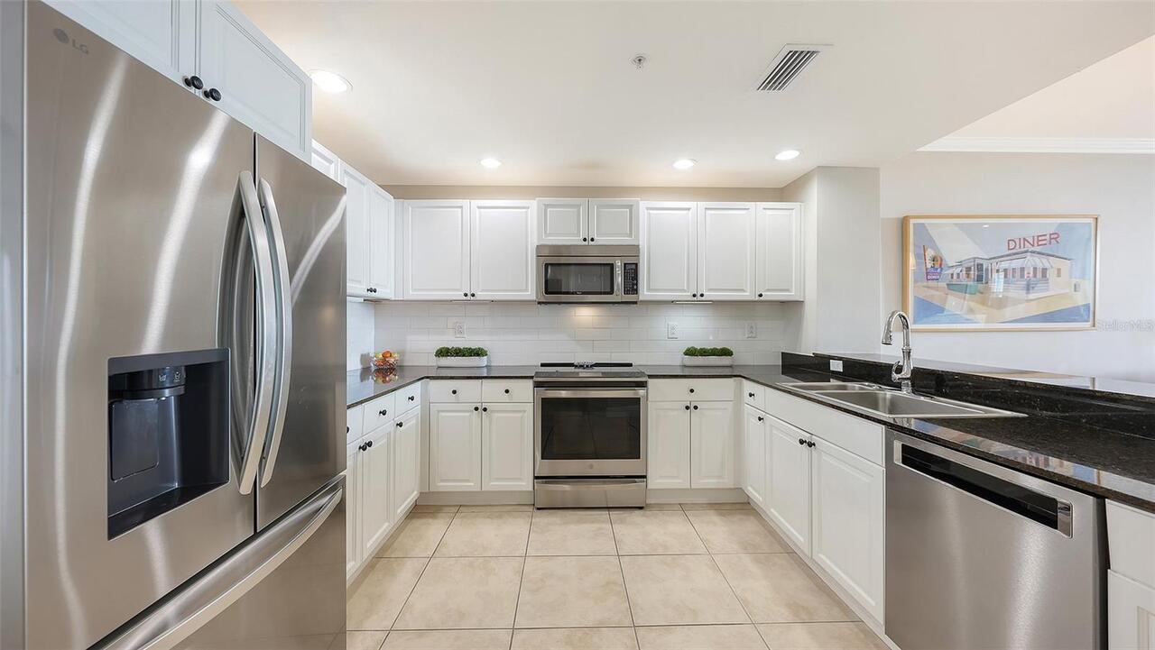 Listing Photo 9