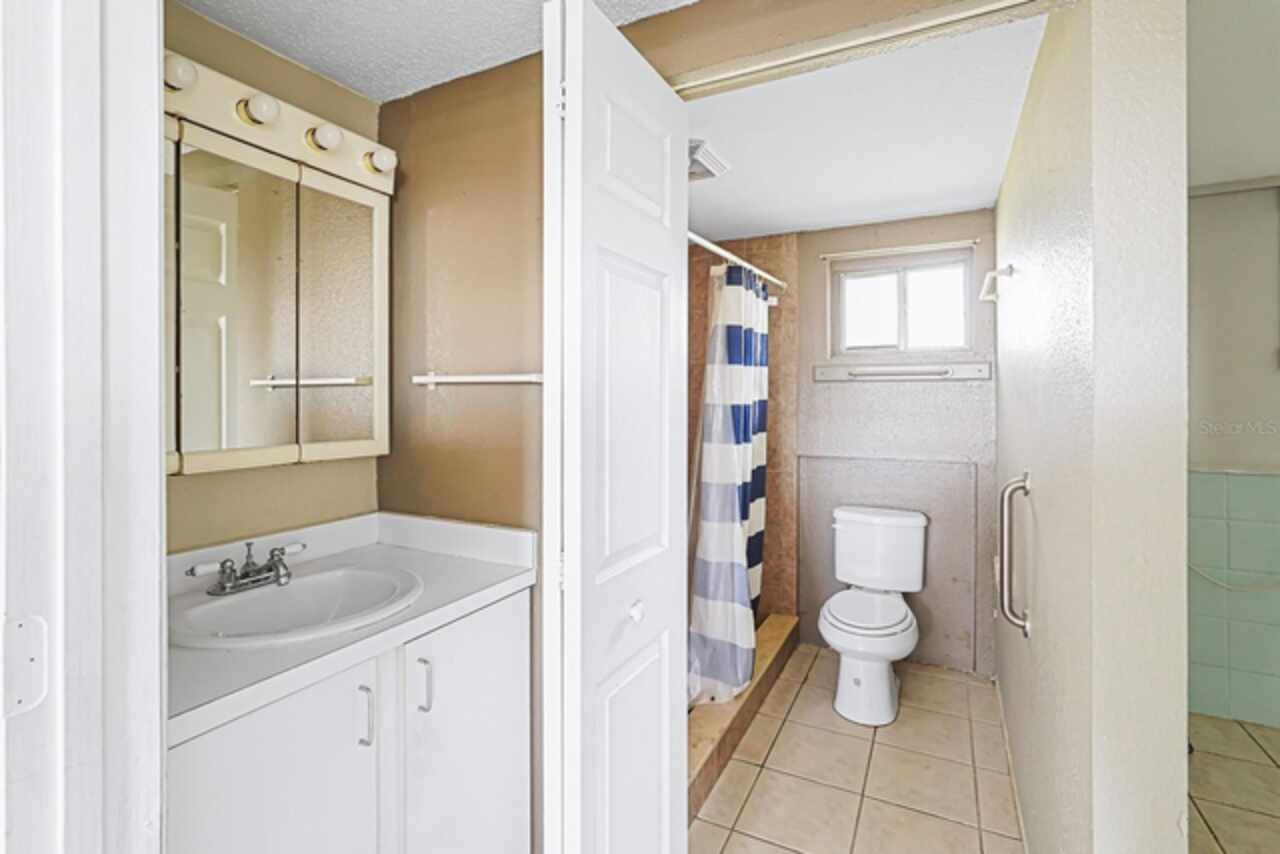 Listing Photo 10