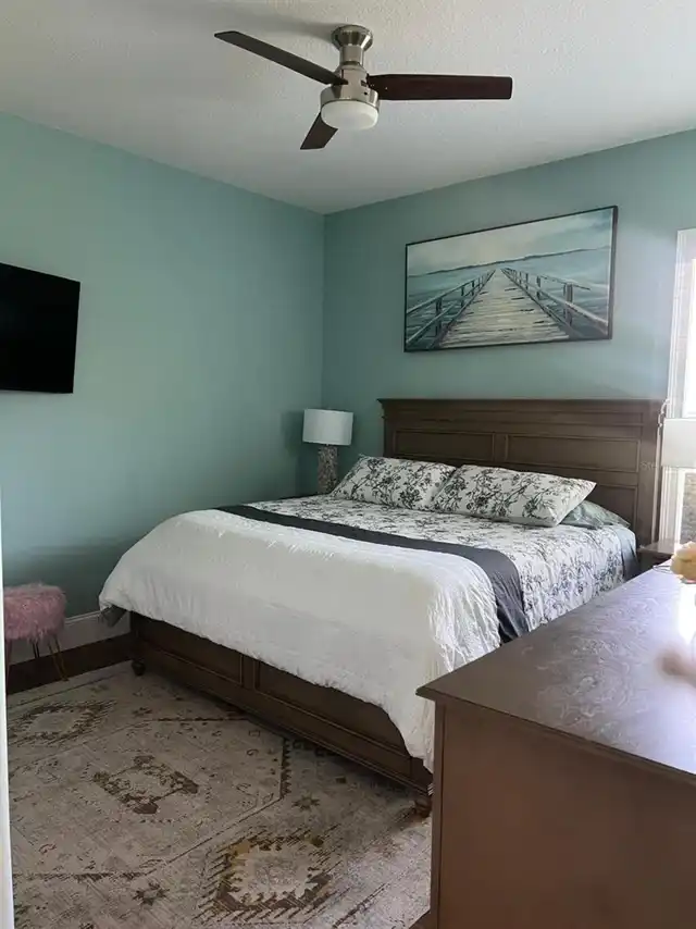 Listing Photo 11
