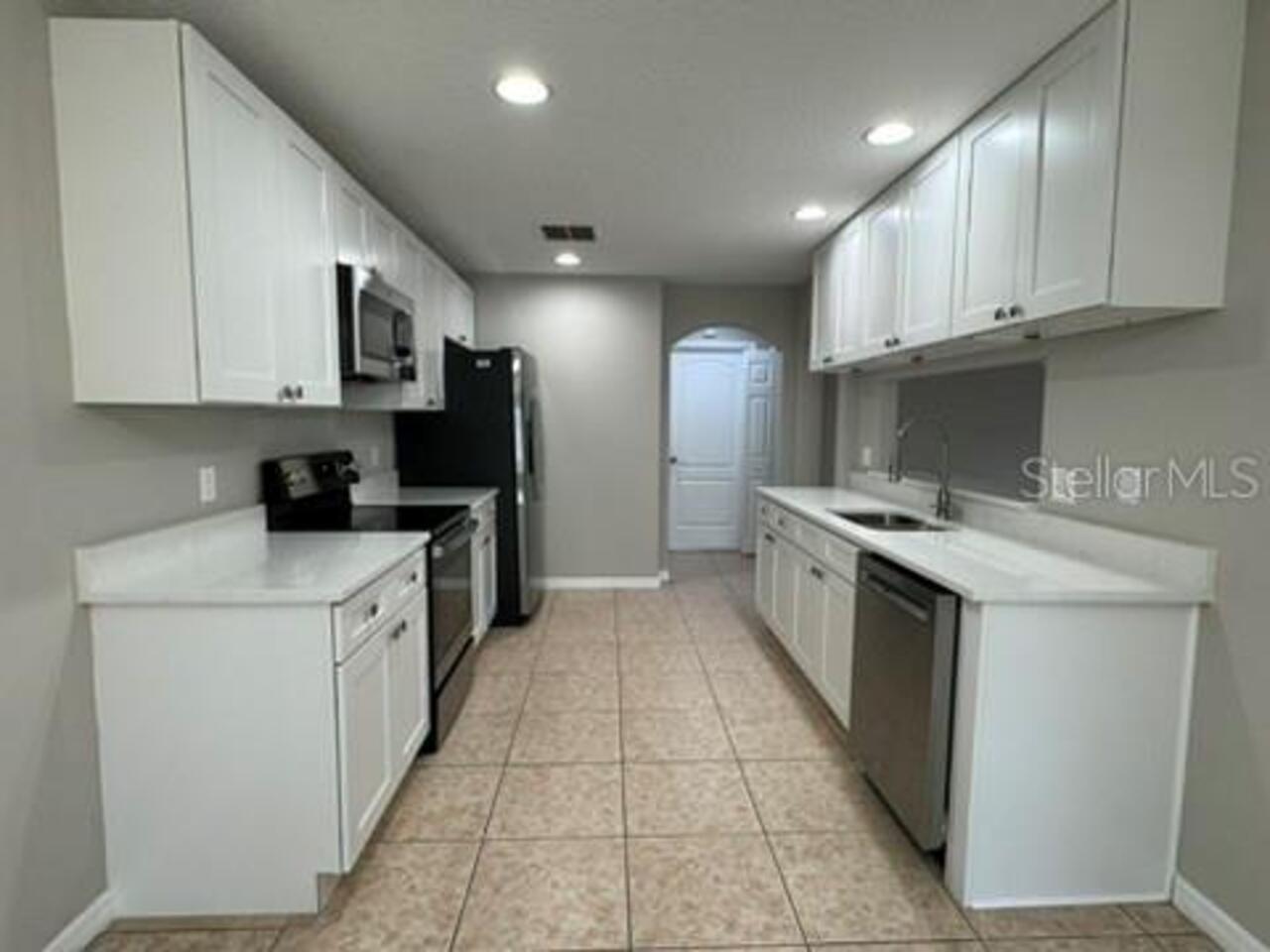 Listing Photo 9