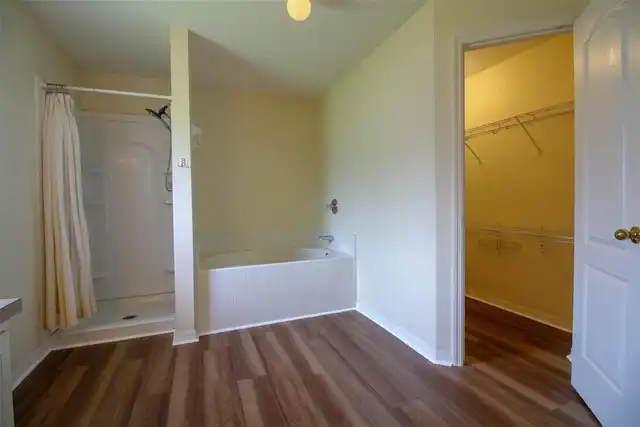 Listing Photo 23