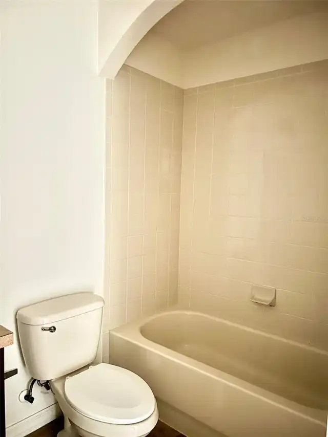Listing Photo 14