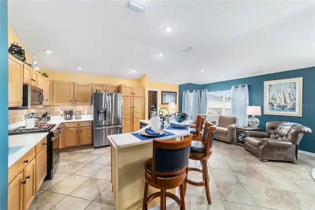 Listing Photo 8