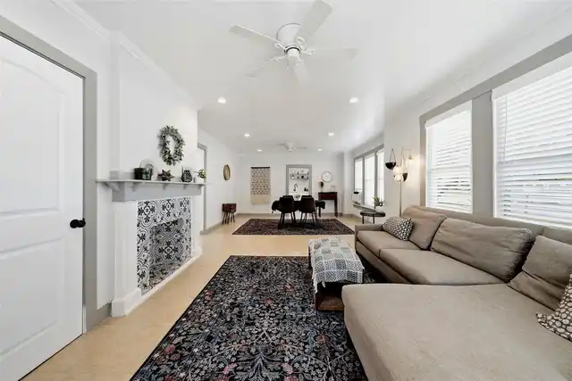 Listing Photo 5