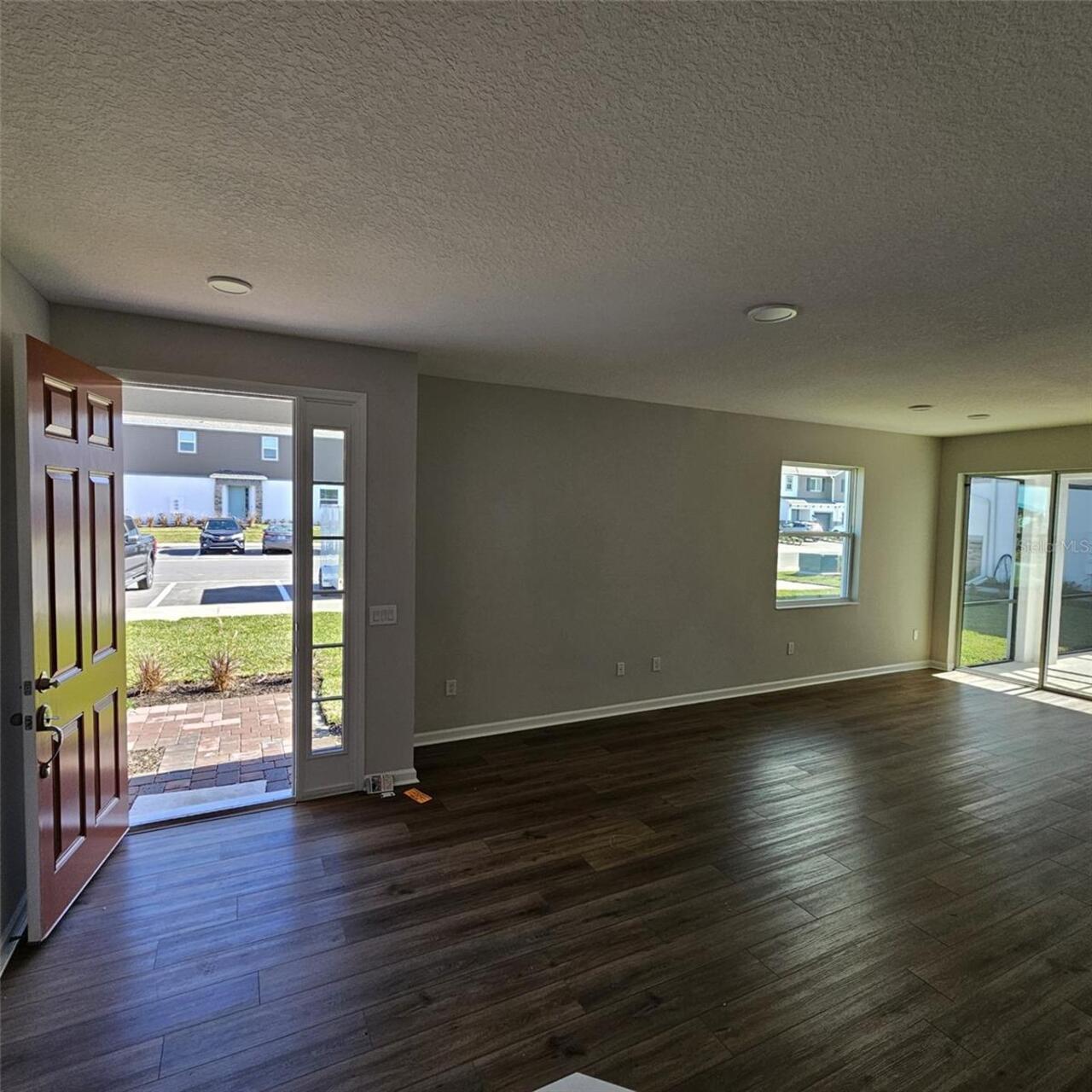 Listing Photo 7
