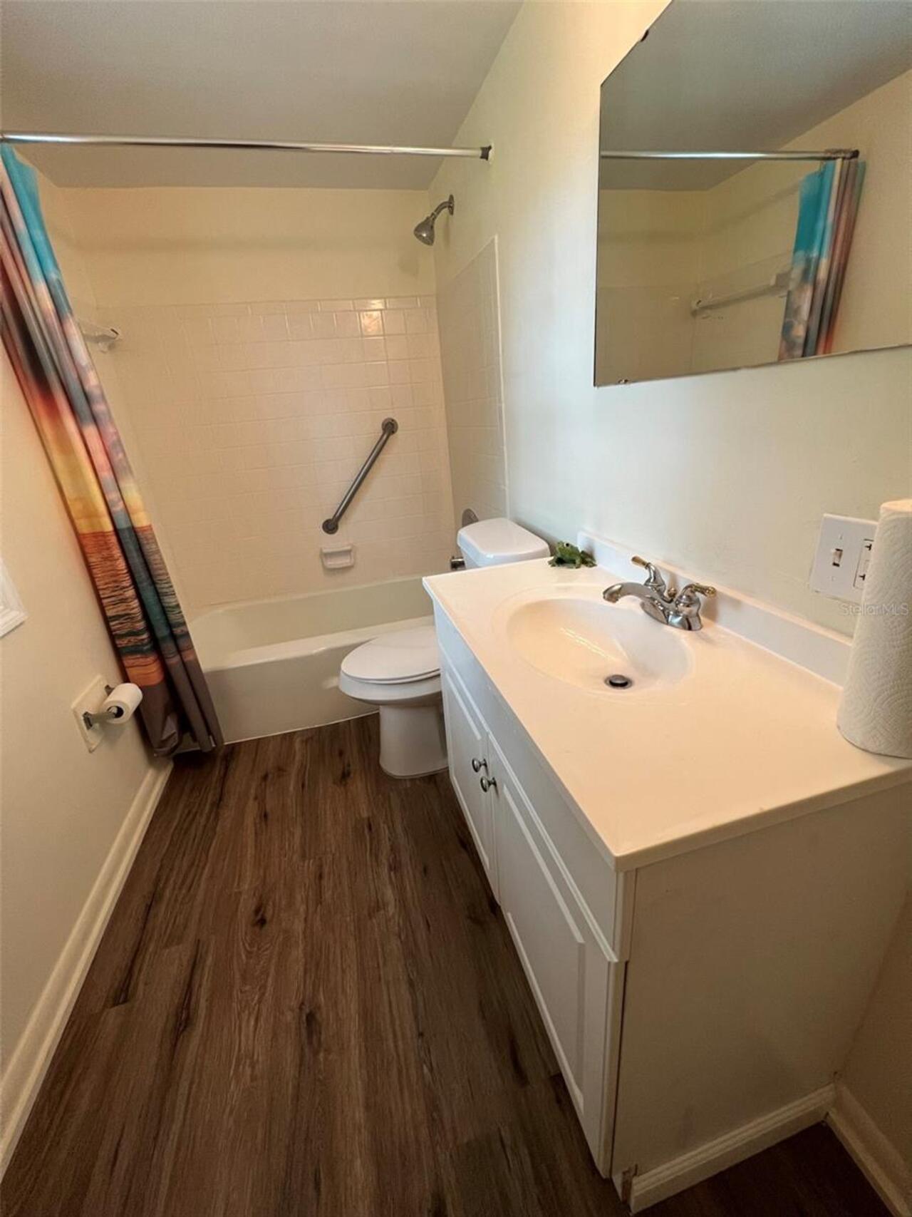 Listing Photo 17