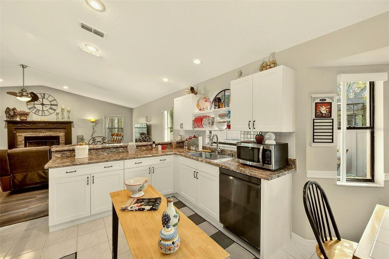 Listing Photo 17