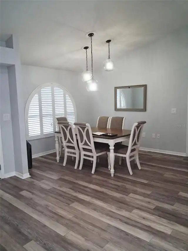 Listing Photo 10