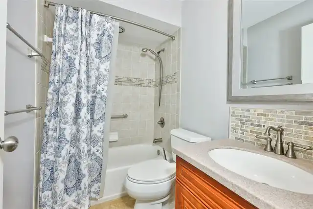 Listing Photo 18