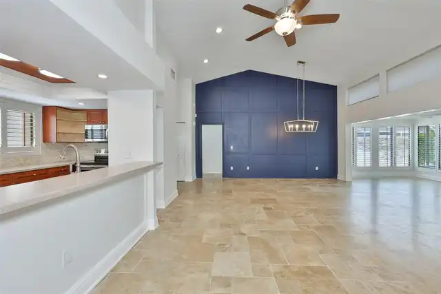 Listing Photo 21