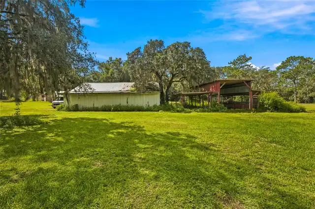 Listing Photo 10