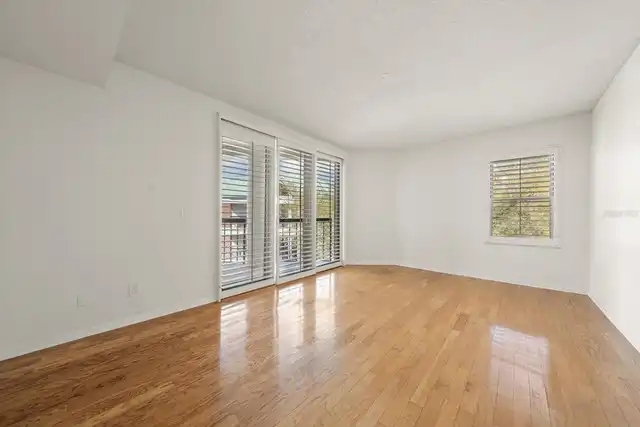 Listing Photo 21