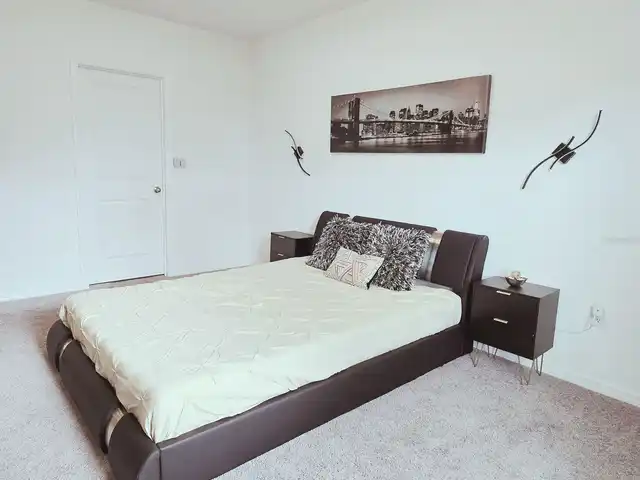 Listing Photo 16