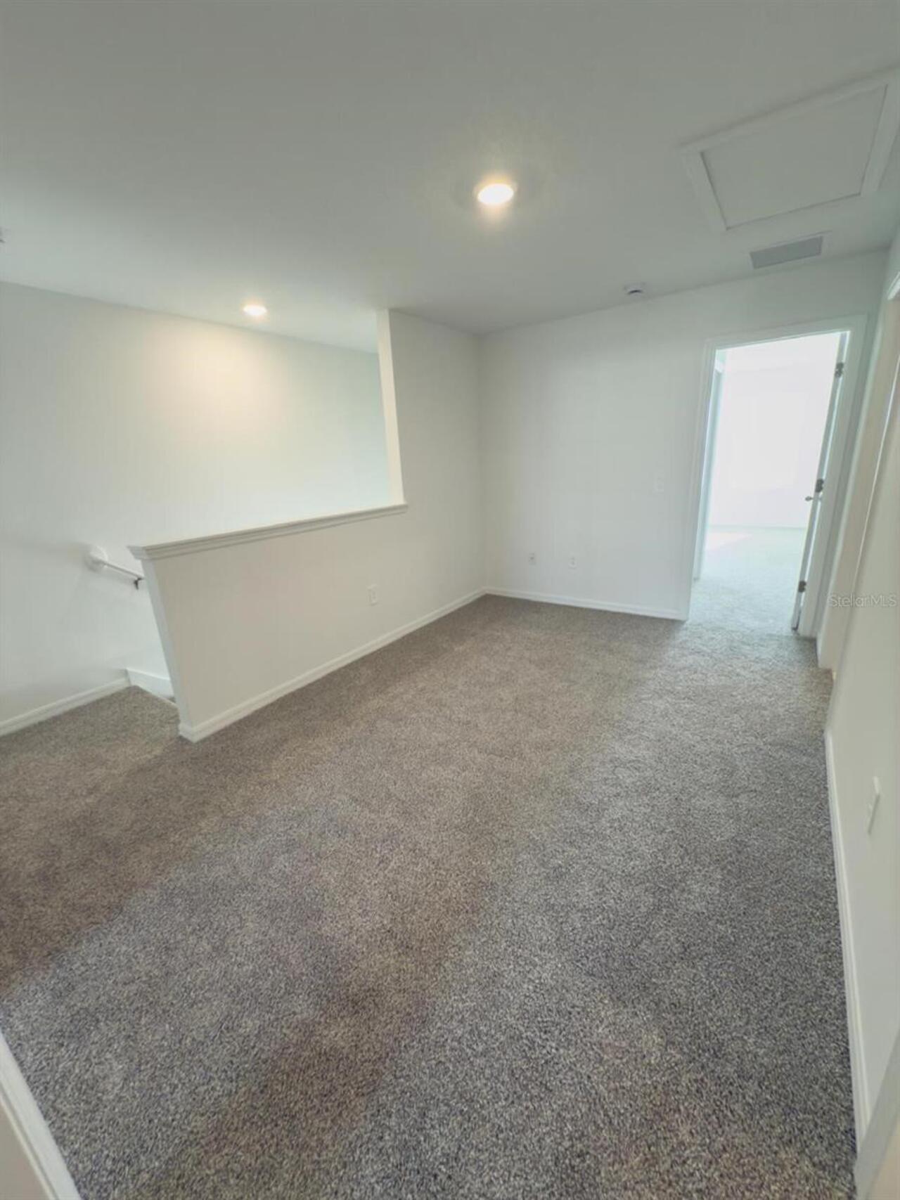 Listing Photo 10