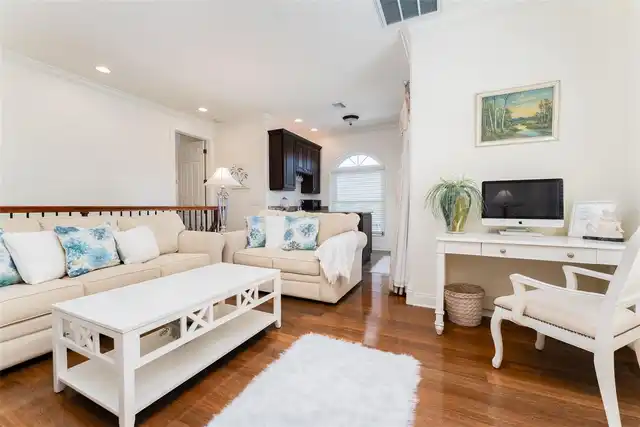 Listing Photo 43